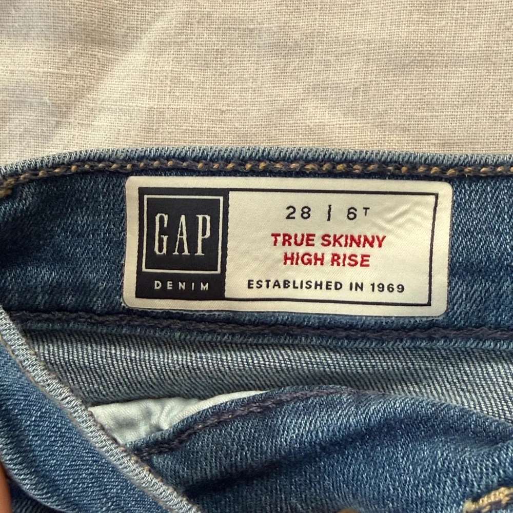 Gap true skinny high rise jean - tall - Picture 2 of 4